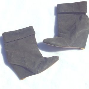 Plomo grey pointy toe slouchy suede wedge boots